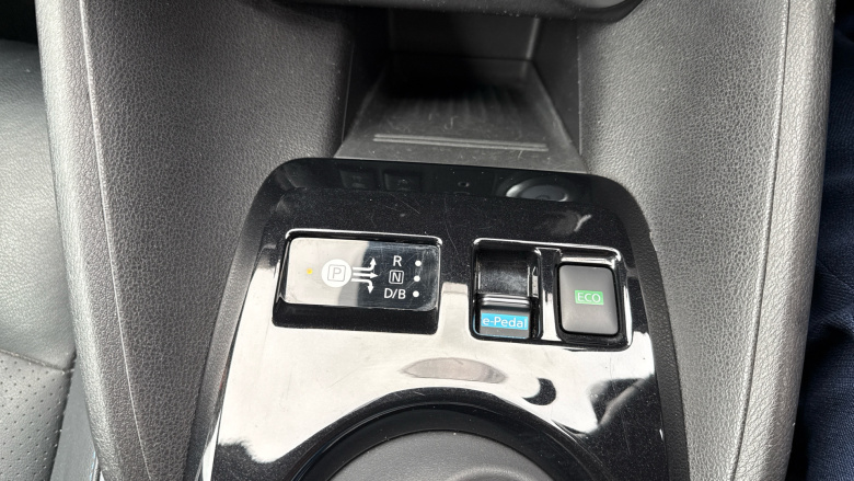 Nissan LEAF 160kW e+ Tekna 62kWh 5dr Auto Electric Hatchback